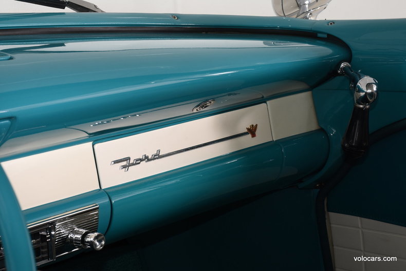 1956 Ford Fairlane