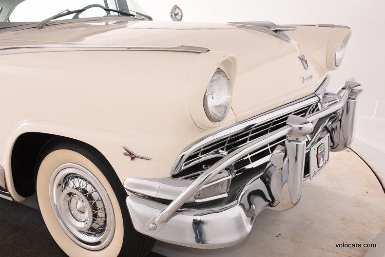 1956 Ford Fairlane