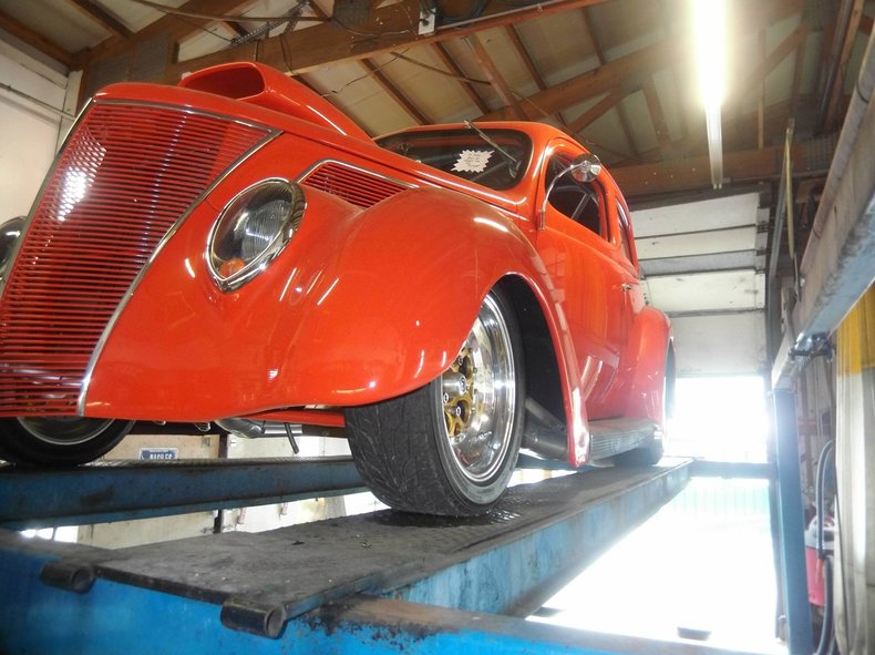 1937 Ford Slantback