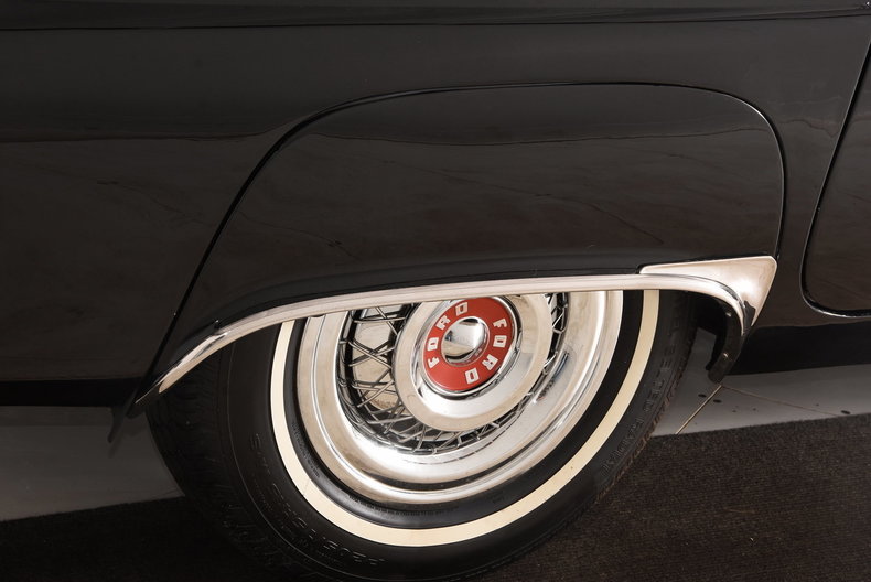 1955 Ford Thunderbird