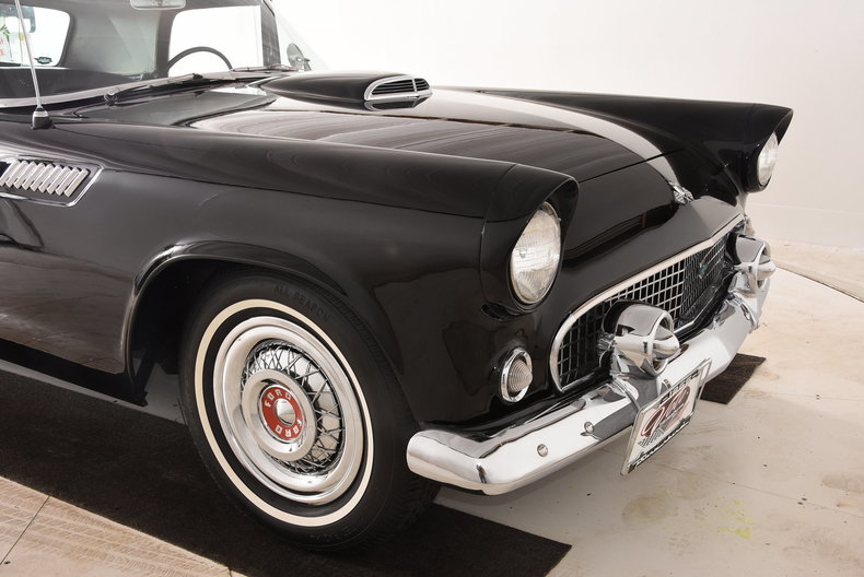 1955 Ford Thunderbird