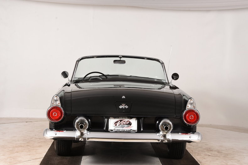 1955 Ford Thunderbird