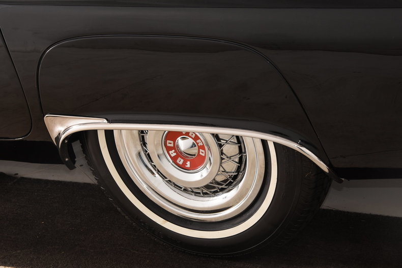 1955 Ford Thunderbird