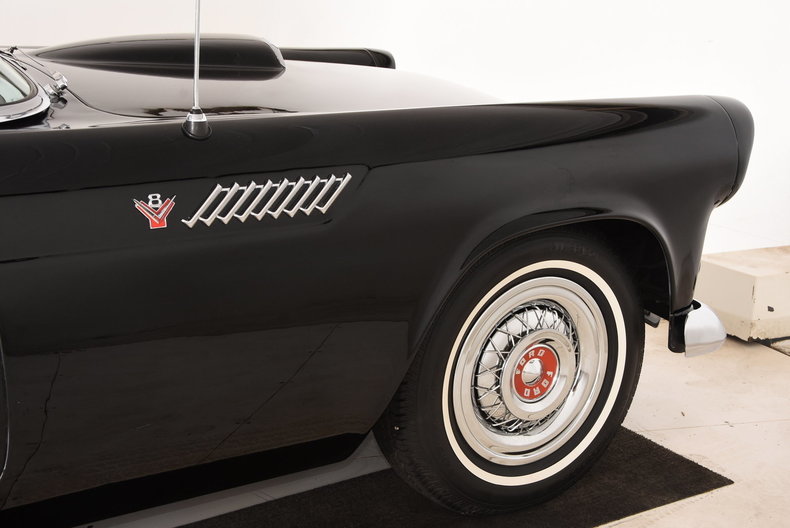 1955 Ford Thunderbird