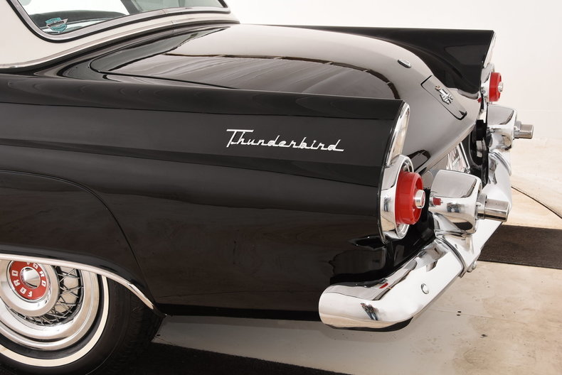 1955 Ford Thunderbird