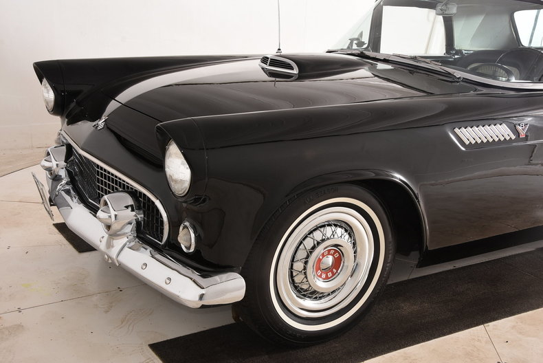 1955 Ford Thunderbird