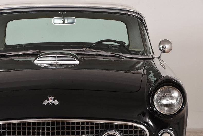1955 Ford Thunderbird