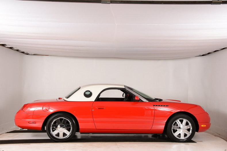 2002 Ford Thunderbird