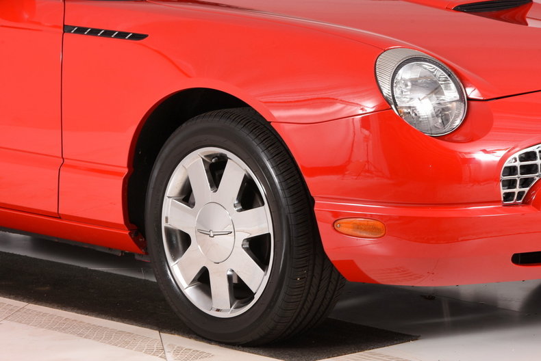 2002 Ford Thunderbird
