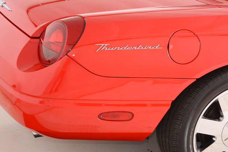 2002 Ford Thunderbird