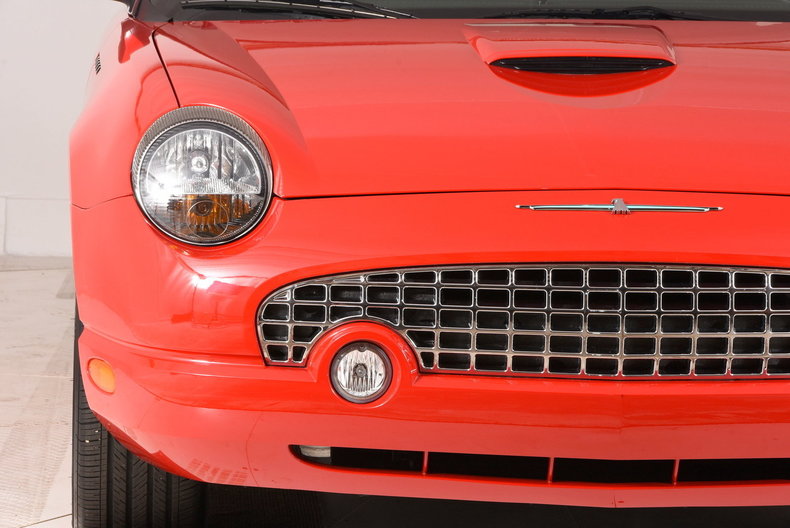 2002 Ford Thunderbird
