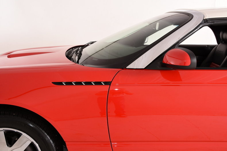 2002 Ford Thunderbird