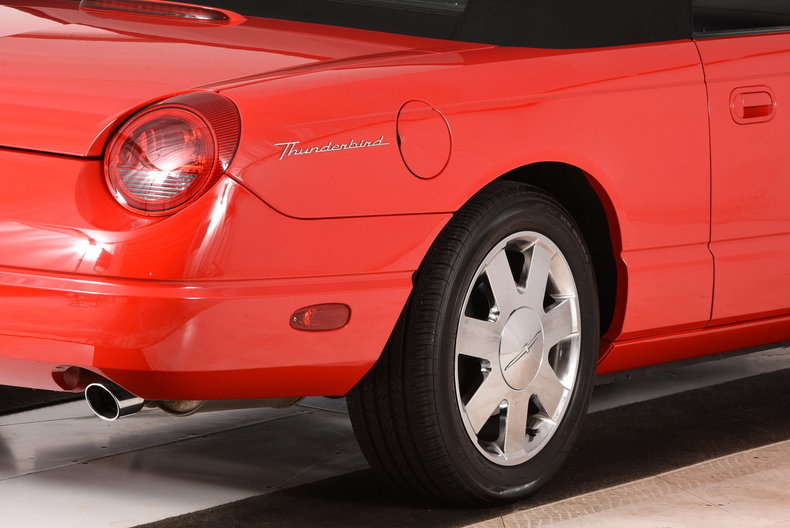 2002 Ford Thunderbird