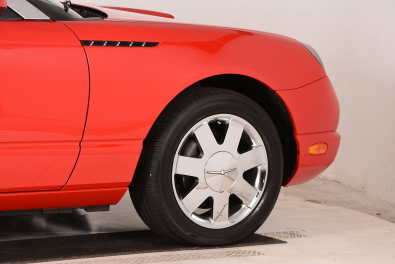 2002 Ford Thunderbird