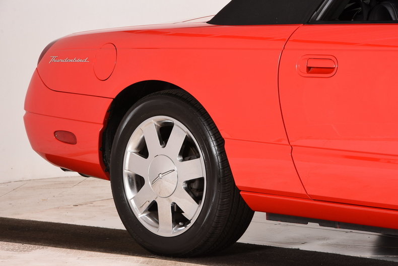 2002 Ford Thunderbird